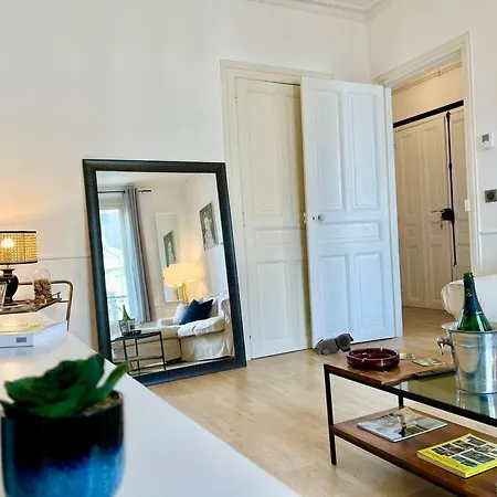 La Belle Epoque A Apartment *